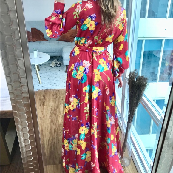 Meghan Fabulous L.A. LillyPad Satin Maxi Dress - Picture 2 of 7